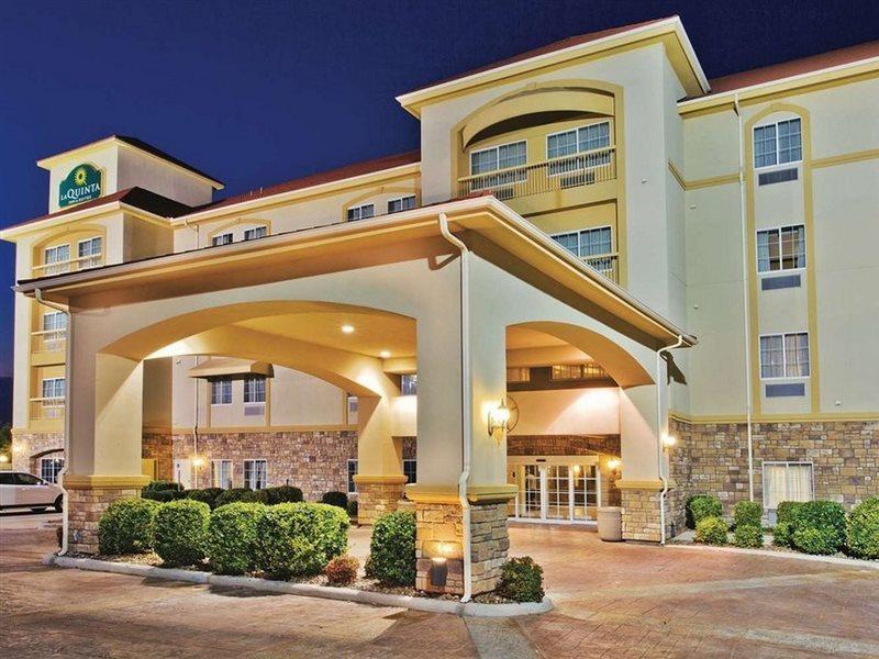 La Quinta Inn And Suites By Wyndham - Schertz Εξωτερικό φωτογραφία