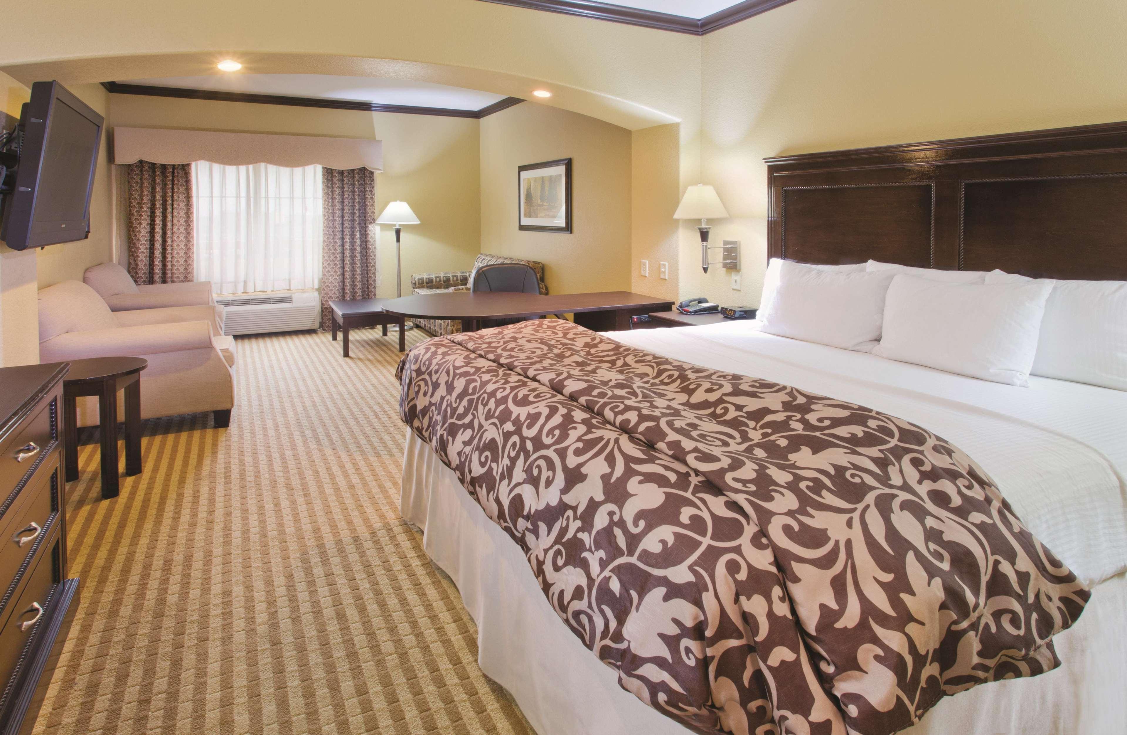 La Quinta Inn And Suites By Wyndham - Schertz Εξωτερικό φωτογραφία