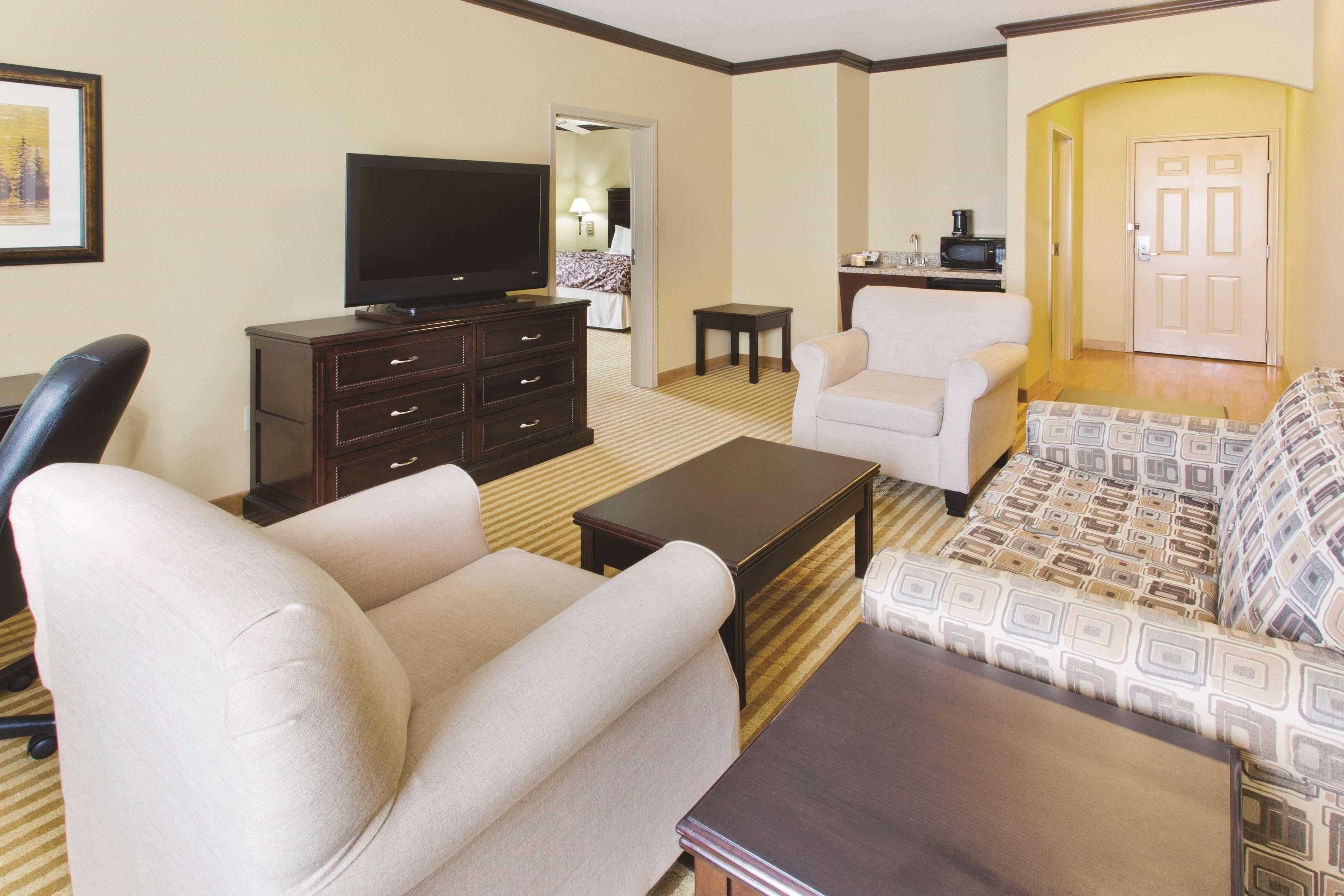 La Quinta Inn And Suites By Wyndham - Schertz Εξωτερικό φωτογραφία