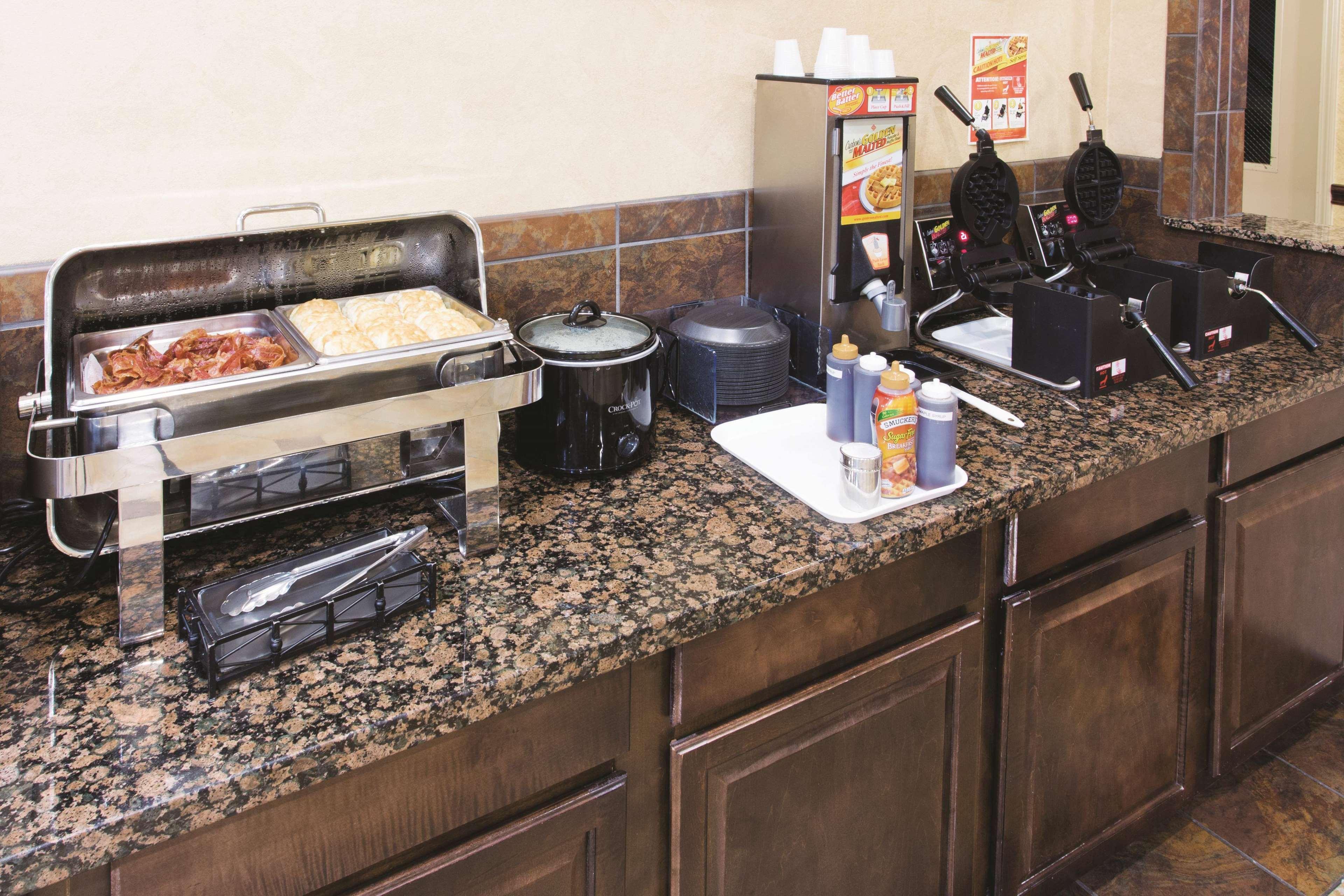 La Quinta Inn And Suites By Wyndham - Schertz Εξωτερικό φωτογραφία