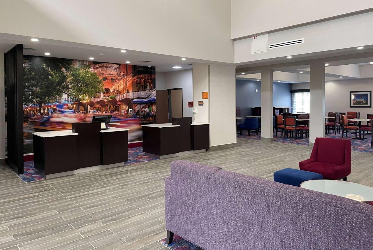 La Quinta Inn And Suites By Wyndham - Schertz Εξωτερικό φωτογραφία