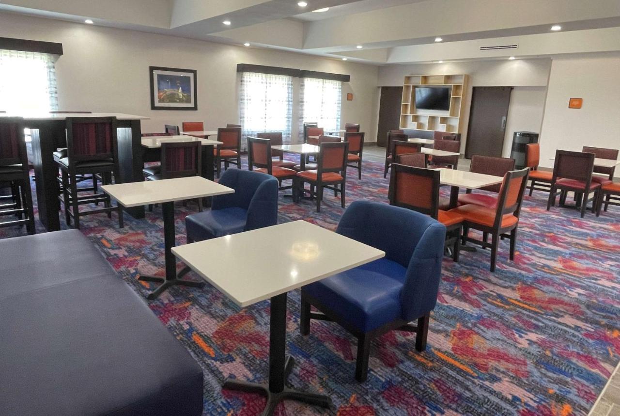 La Quinta Inn And Suites By Wyndham - Schertz Εξωτερικό φωτογραφία